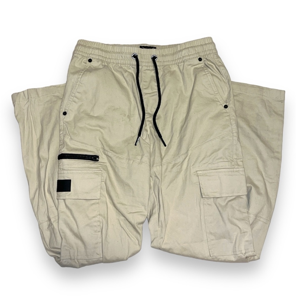 ╰┈➤ Cream Cargo Trousers